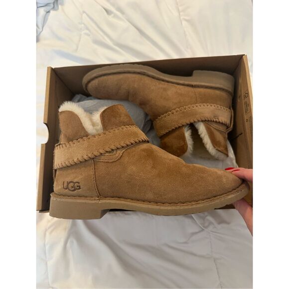 UGG Womens McKay Ankle Bootie Boots Chestnut Brown Size 7.5 - Picture 1 of 10